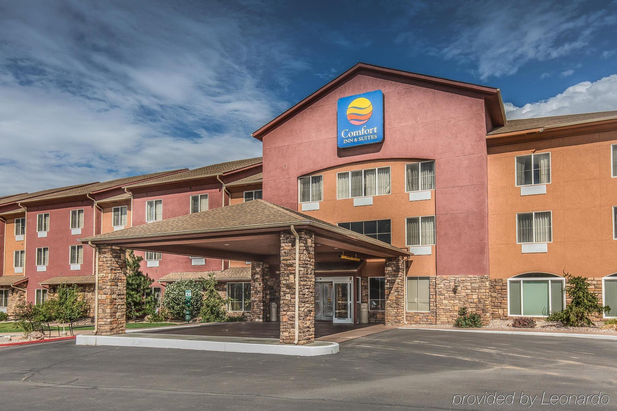 Comfort Inn & Suites Cedar Stadt Exterior foto